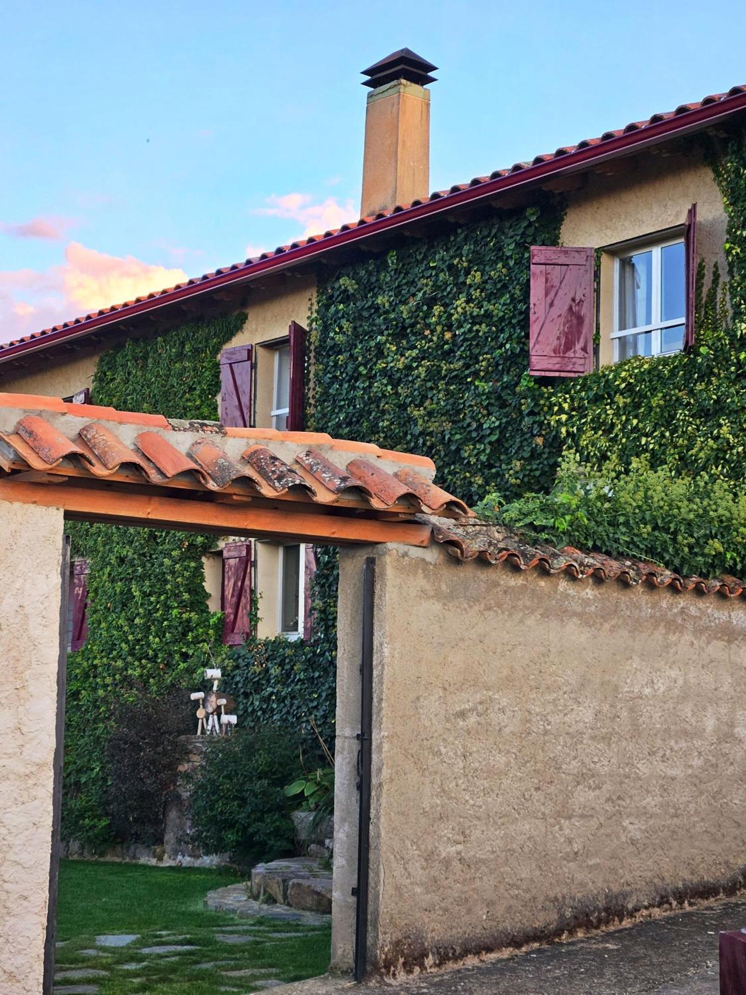 Casa Rural Tozolosolobos Otero de Bodos Esterno foto